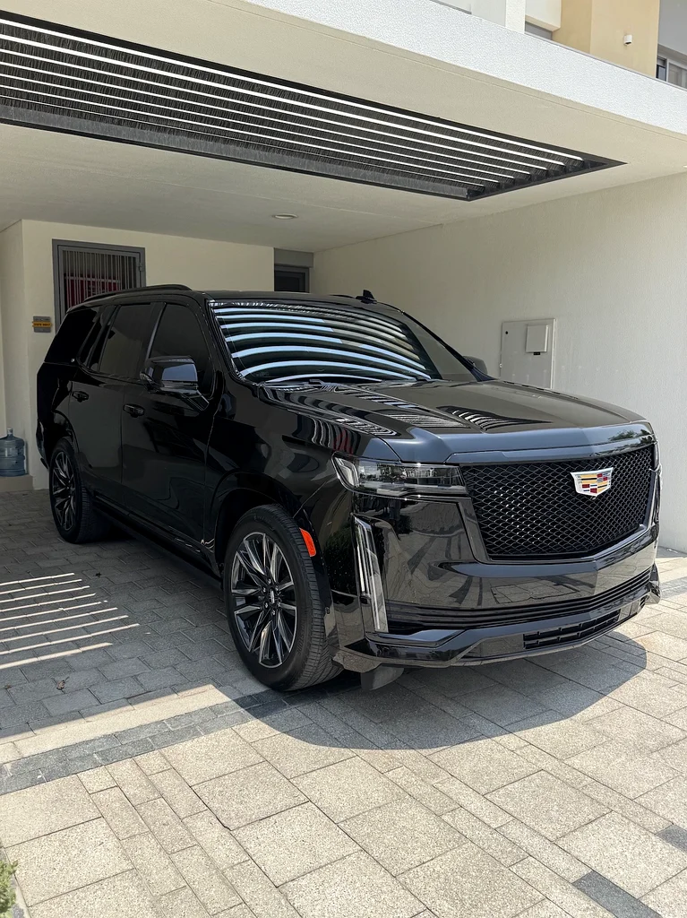 Cadillac Escalade 60063176619837954112