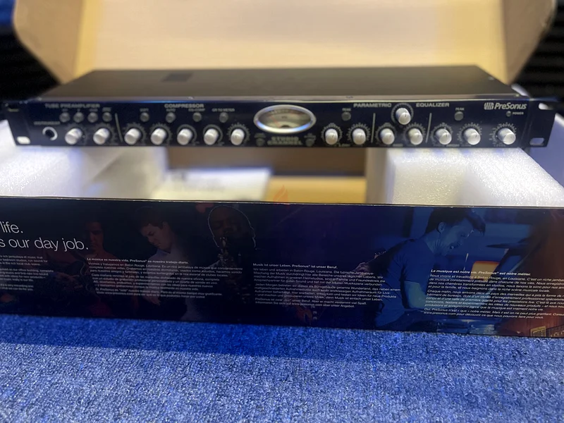 بري أمب احترافي – PreSonus Studio Channel
Tube / EQ / Compressor – قناة صوت متكاملة
حالة شبه الوكالة63230187381506111