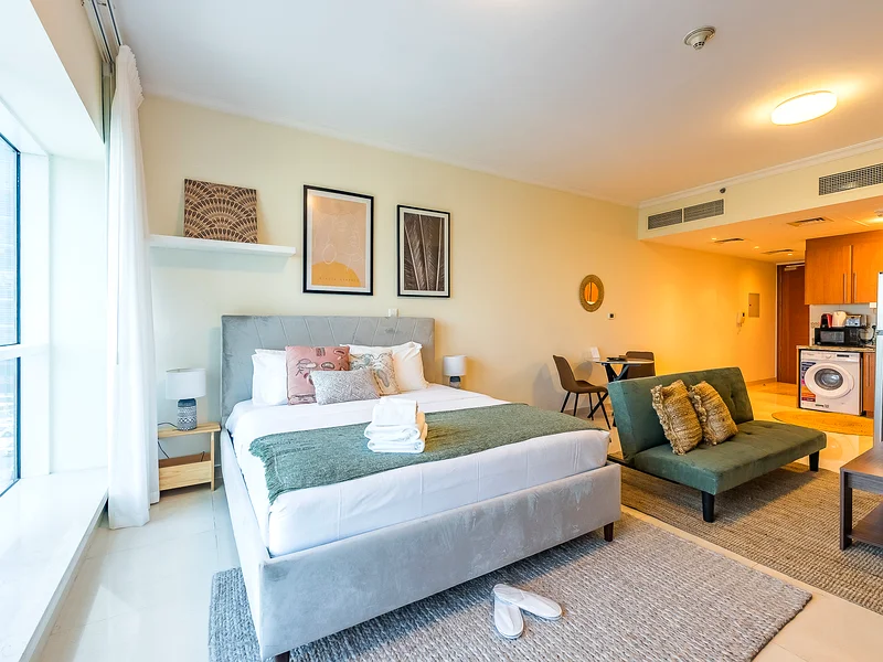 SUMMER OFFER: Stylish Studio Escape in the Heart of JLT63831432216451112