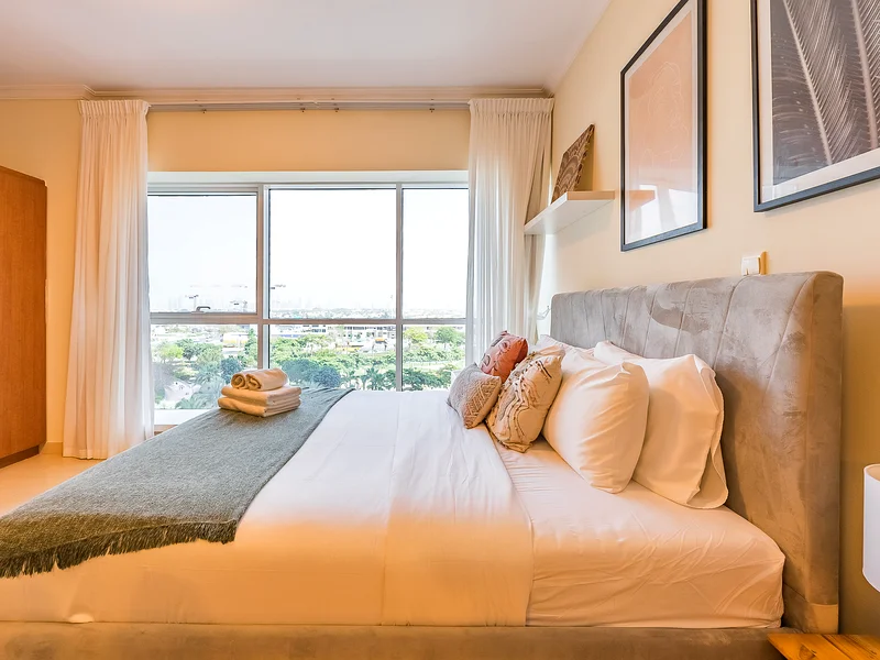 SUMMER OFFER: Stylish Studio Escape in the Heart of JLT63831432216451114