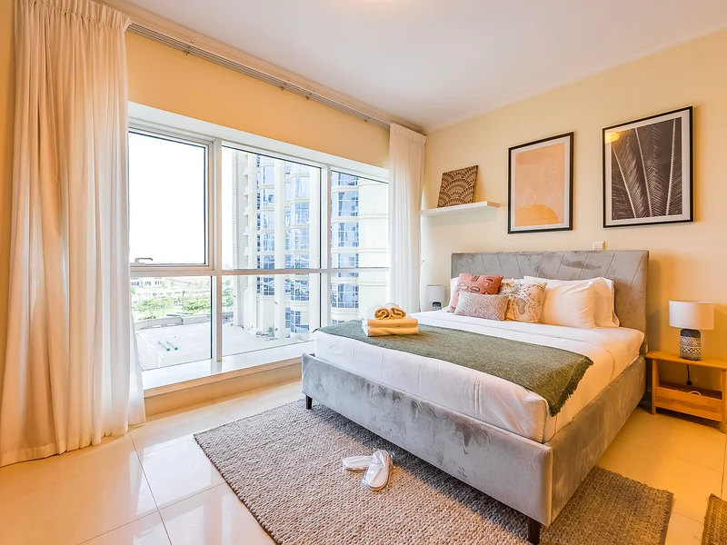 SUMMER OFFER: Stylish Studio Escape in the Heart of JLT63831432216451110