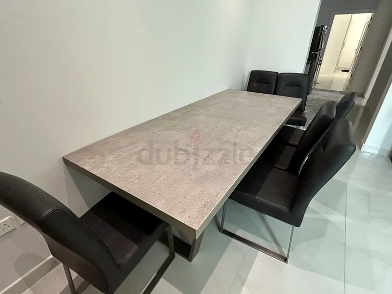 طاولة طعام بجودة رائعة مع كراسي!632228423280671118