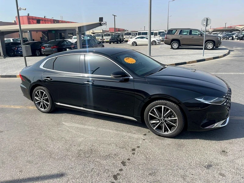 Hyundai Azera-202063157444268034114