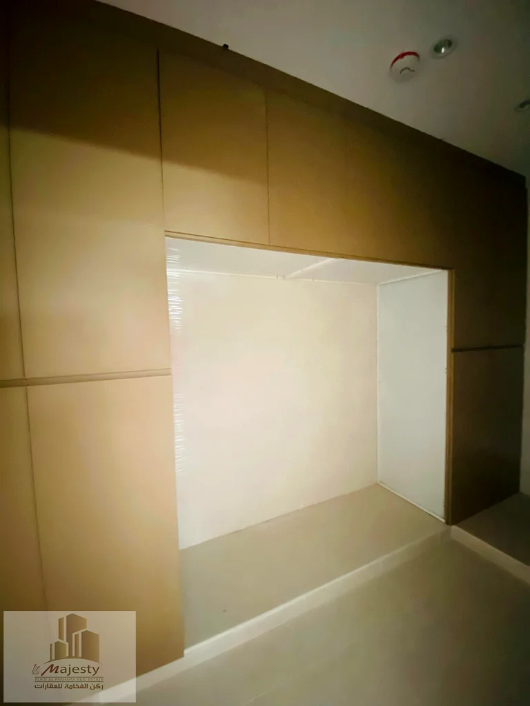 The Al-Houshi area has a modern two-story villa available on an area of 10,000 square feet in the Emirate of Sharjah, with excellent spaces and elegan63205334373890113