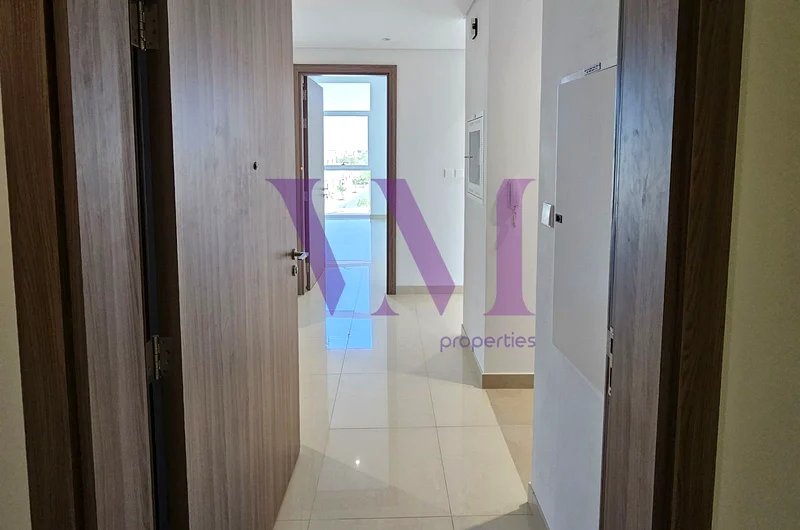 طابق عالي | جديد بالكامل | مشتري نقدي | تشطيبات فاخرة63864087153665114