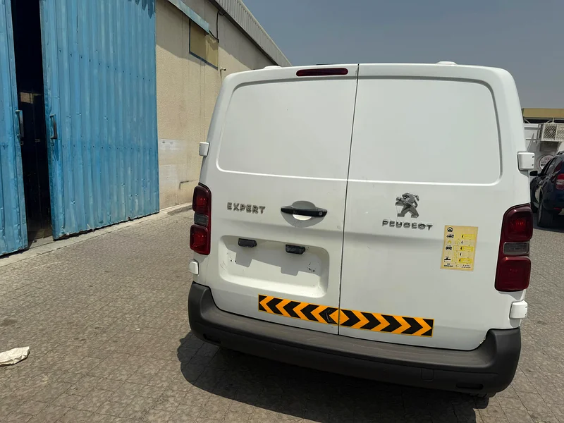 2018 Chiller Van, Automatic63222806102145113