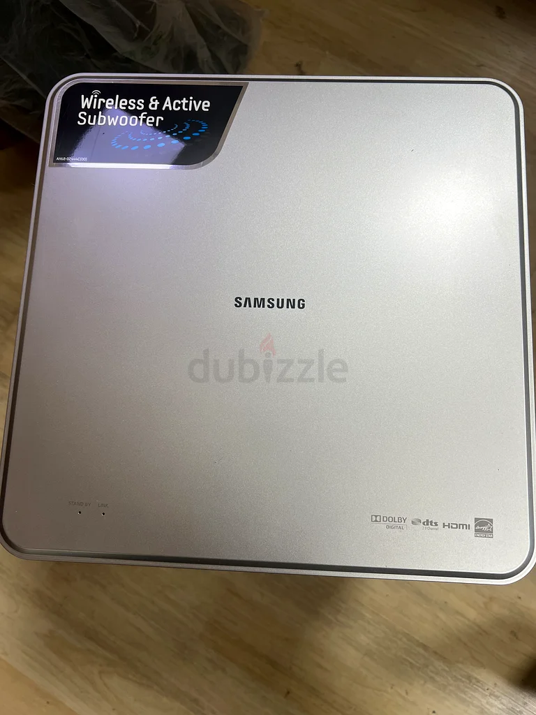 BRAND NEW NEVER USED Samsung Wireless Active Subwoofer - Elevate Your Sound Experience!632607425729291128