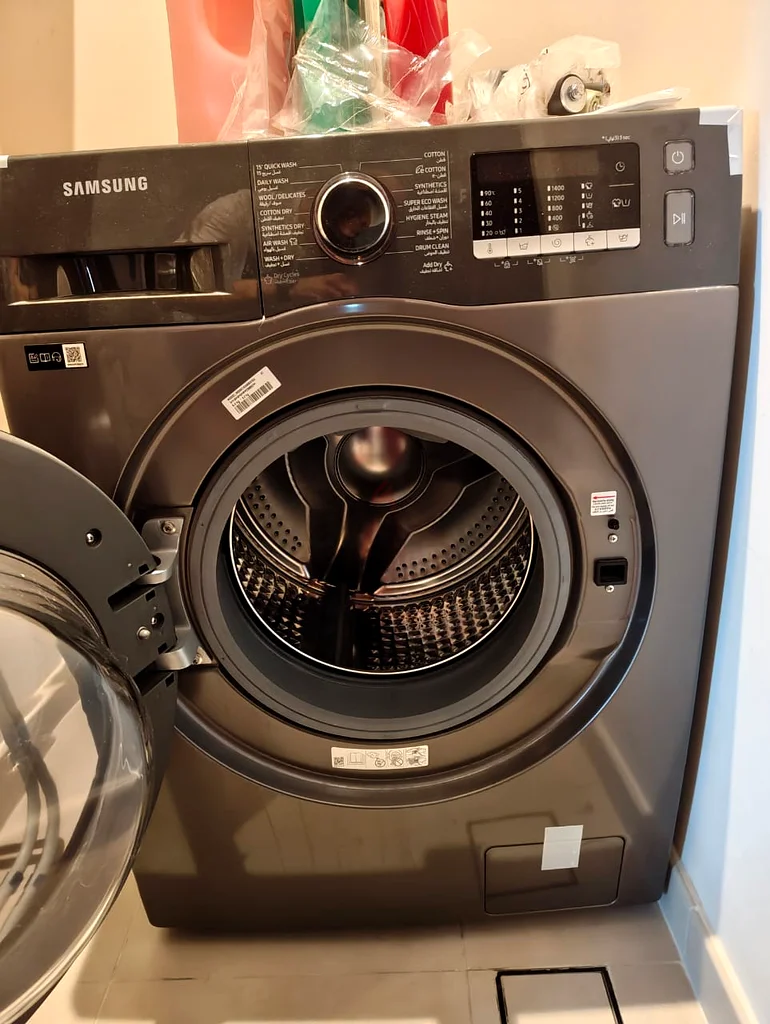 Samsung 2in1 Combo Washer Dryer Latest Version Mint Use With Excellent Condition Like New63243190224771111