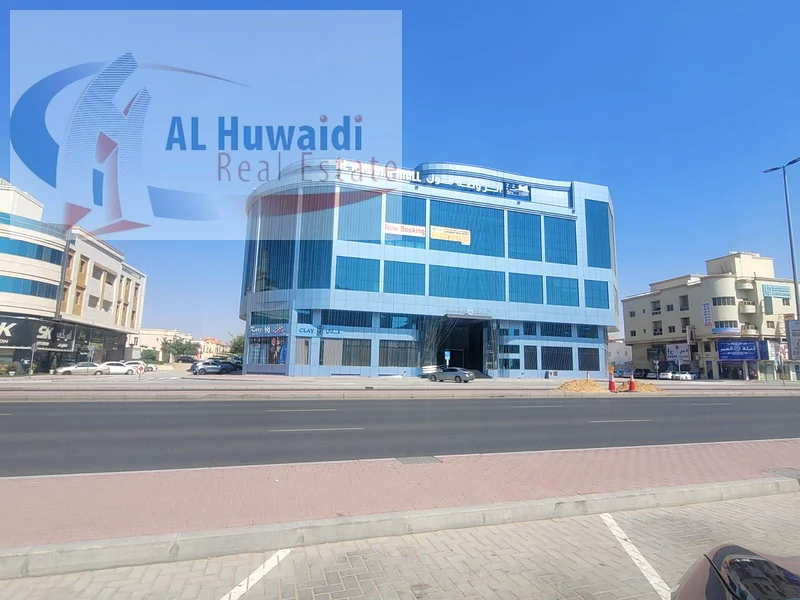 مجمع تجاري مملوك بالكامل للبيع في الإمارات العربية المتحدة63195082722561111