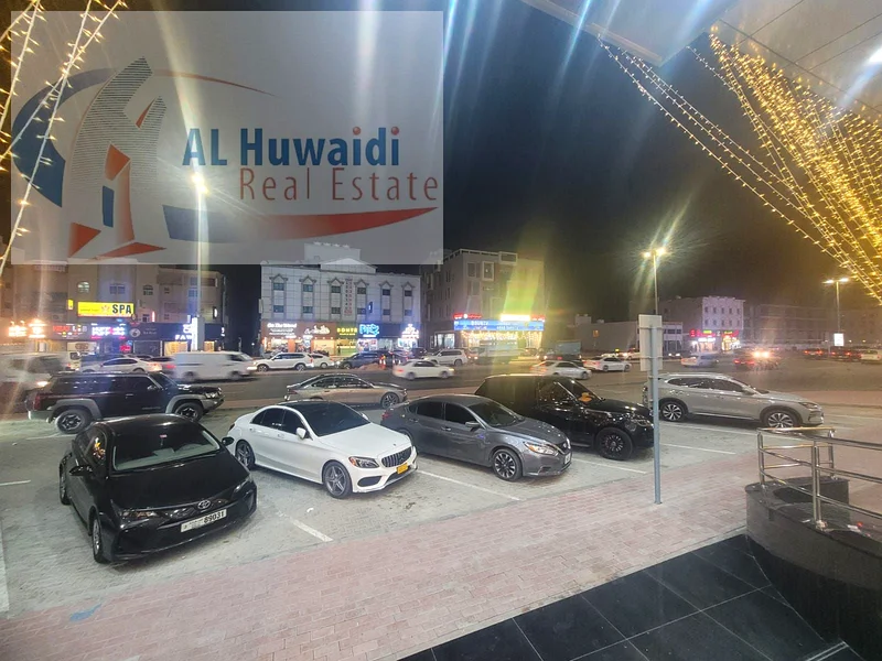 مجمع تجاري مملوك بالكامل للبيع في الإمارات العربية المتحدة63195082722561112