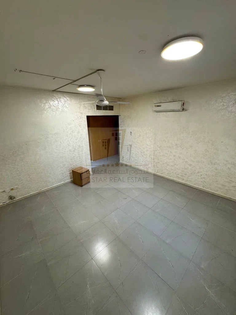 شقة للبيع بإطلالة على البحر في برج السرحي63191568950657111