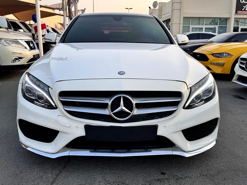 For sale, a 2016 Gulf model Mercedes, very clean and requires no expenses.63156993897729113