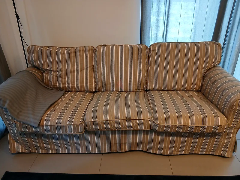 أريكة ثلاثية المقاعد632218497914891120