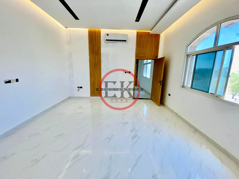 Brand New | 5 Master Bedrooms | Private Yard63165231004931113