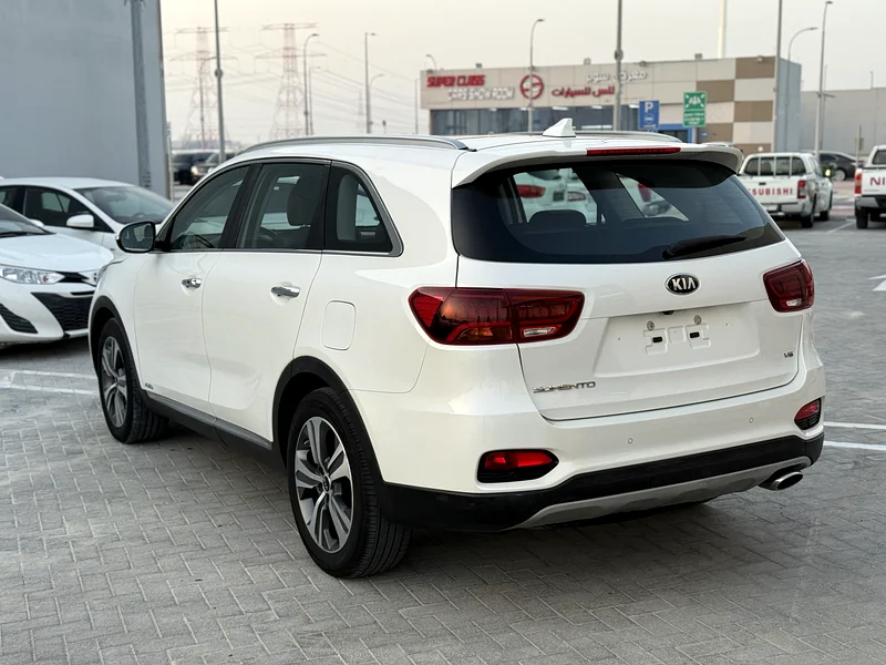 كيا سورينتو 2020 V6 منطقة الخليج بحالة ممتازة63172198791555112
