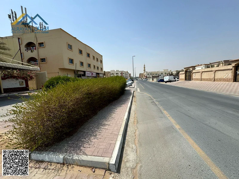 فيلا سكنية وتجارية للإيجار على شارع مكة في روضة 2.63722901599619114