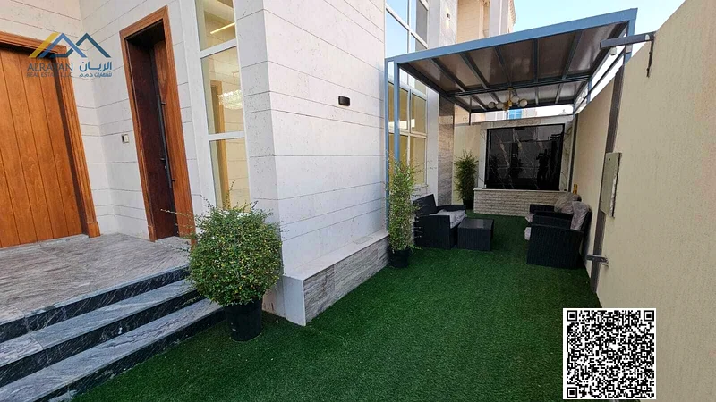 Luxury super deluxe villa for sale in Al Alia area in Ajman, freehold for all nationalities, price inclusive of electricity, water and air conditionin63871901231491114