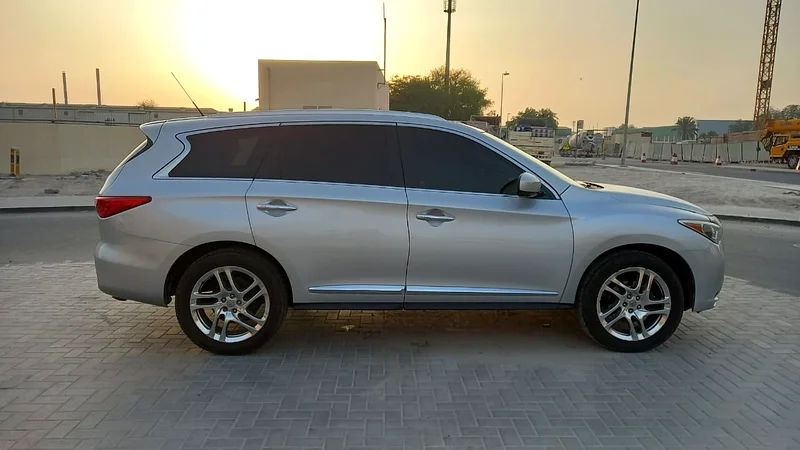 Infinti JX 35 , 2013 model , 7 seaters top of the range63173842171907113