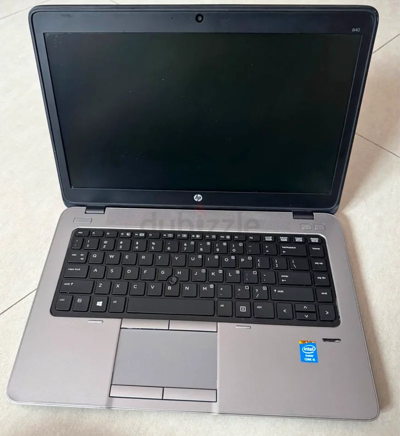 كمبيوتر محمول HP EliteBook 840، ذاكرة وصول عشوائي 4 جيجابايت، وسعة تخزين 512 جيجابايت من نوع SSD، مع نظام ويندوز أصلي ومحطة إرساء. السعر قابل للتفاوض63255537331457111