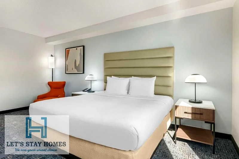 Cheapest, fully furnished with kitchen, metro, prime location, free housekeeping63168979830786111