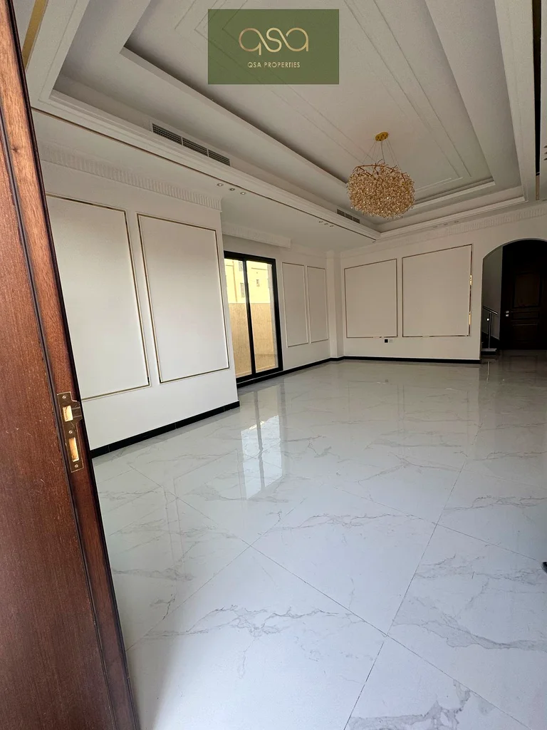 For sale, a villa at an excellent price, including registration and ownership fees. Freehold for all nationalities63892471977859114