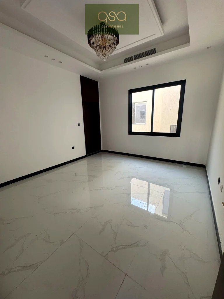 For sale, a villa at an excellent price, including registration and ownership fees. Freehold for all nationalities63892471977859112