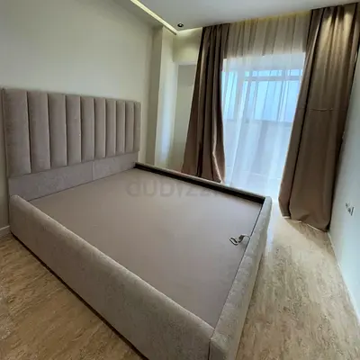 Stylish and Modern Queen Size Bed Frame