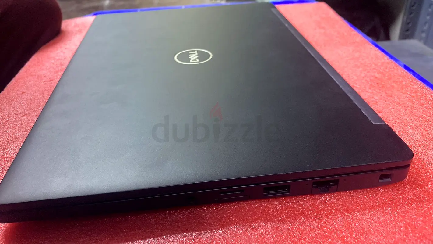 Dell Laptop - Sleek Design  High Performance!63256601794563112