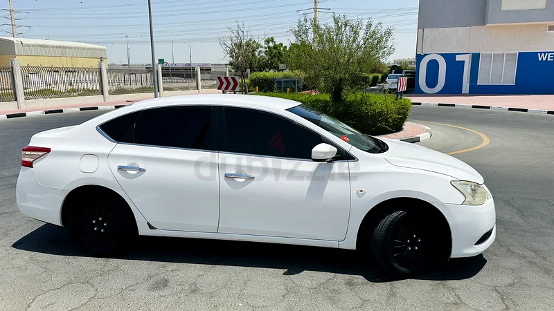 Nissan Sentra 1.6 L - 2015 (GCC Specs) for Sale - AED 16,50063148165595011114