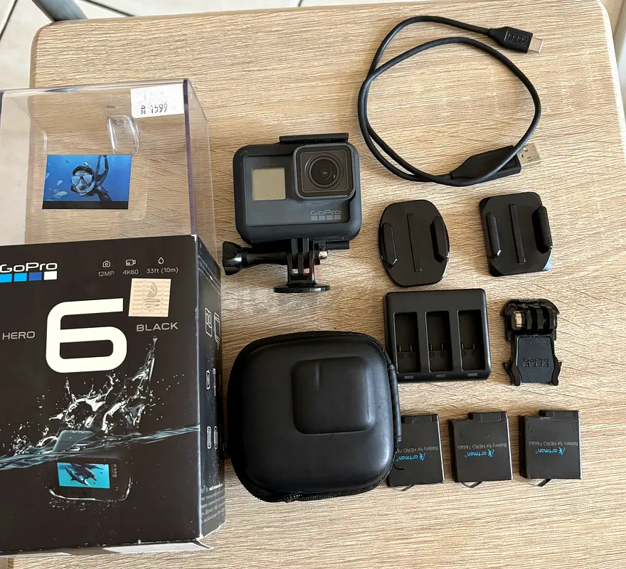 GoPro Hero 6 Black with 3 extra battery