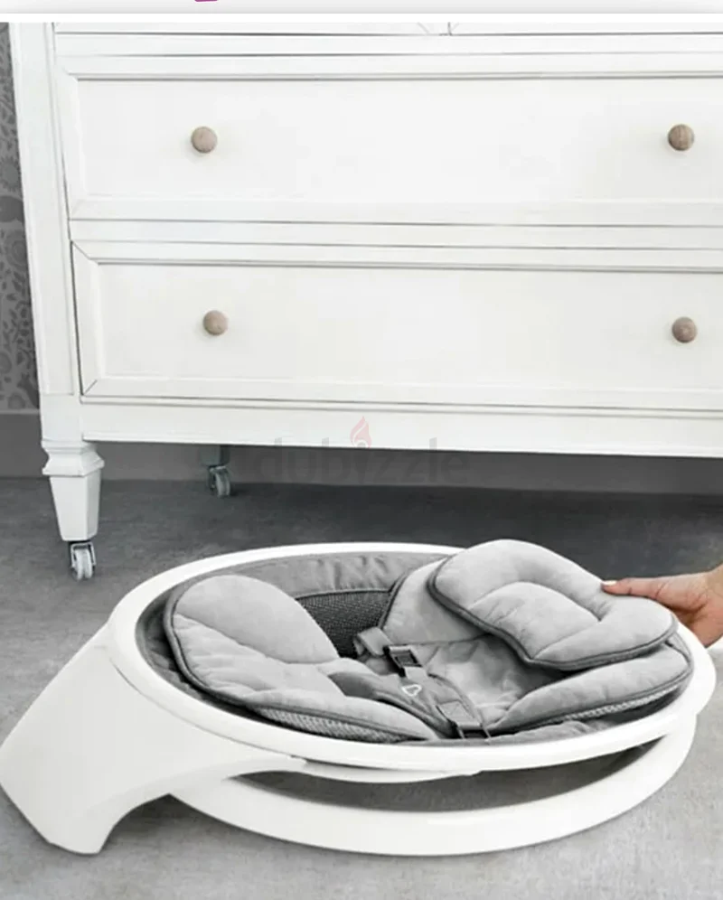 Munchkin Baby Swing - Comfort and Fun for Your Little One!63230707862402113