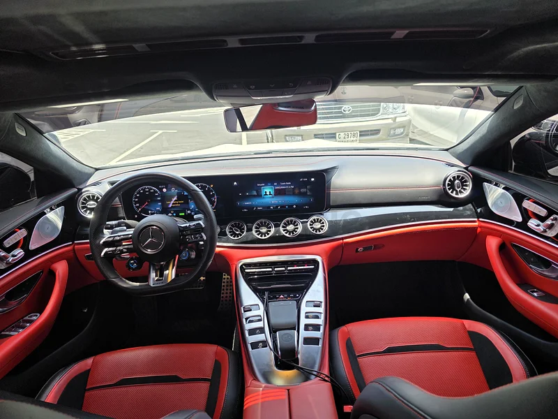 Description 
2022 Mercedes-Benz GT43 AMG American Specs  -10,000 kms 280,000 AED63137803650051112