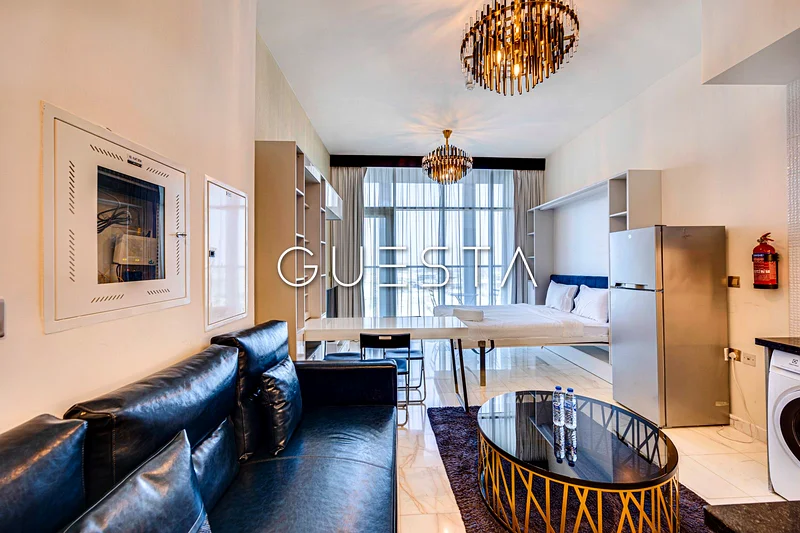 Skyline View | Prime Location | All Bills Incl63836387413634113