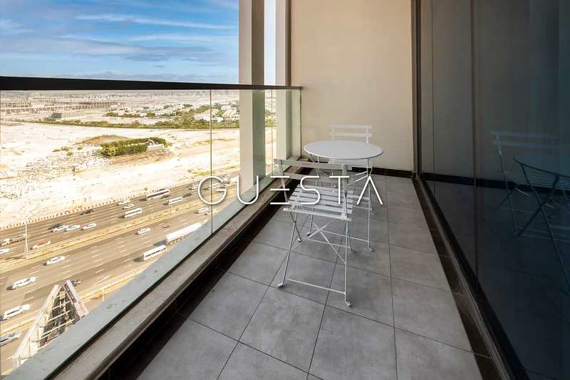 Skyline View | Prime Location | All Bills Incl63836387413634112