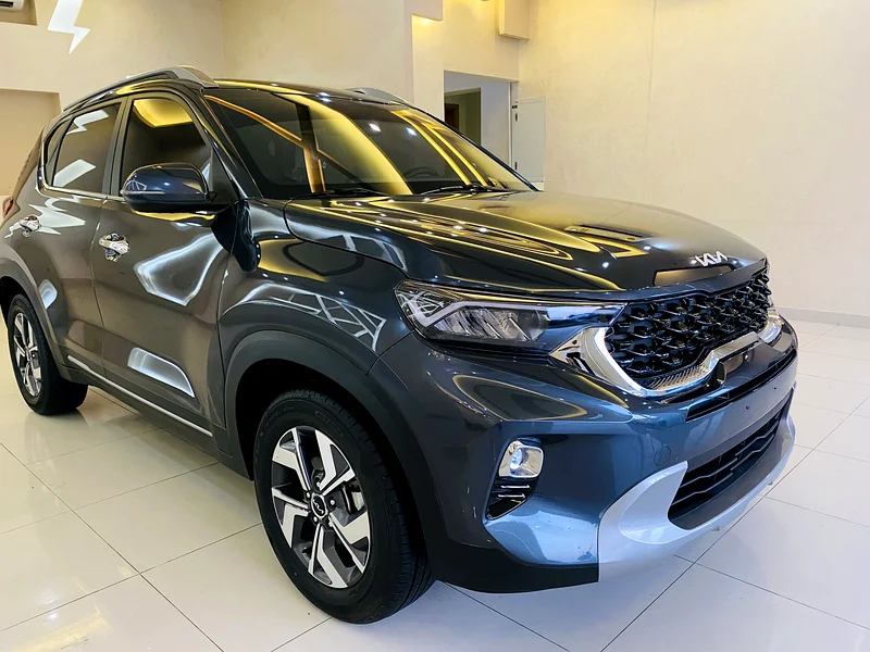 For sale, Kia Sorento 2024 model, Gulf specifications, under warranty63155552860417111