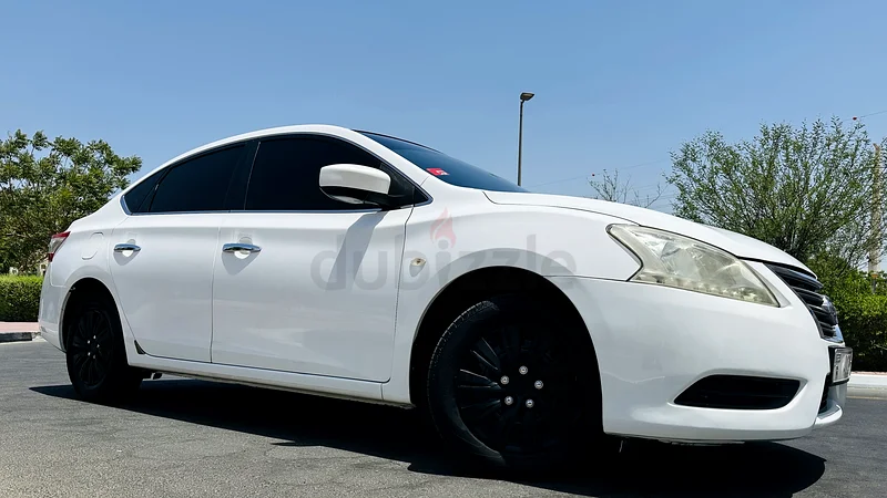 Nissan Sentra 1.6 L - 2015 (GCC Specs) for Sale - AED 16,50063148165595011112