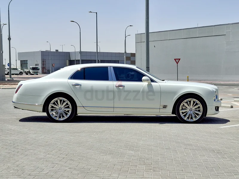 16166 درهم/شهريًا | بينتلي مولسان 2014 مواصفات خليجية | رقم المرجع 33217163174304446979113