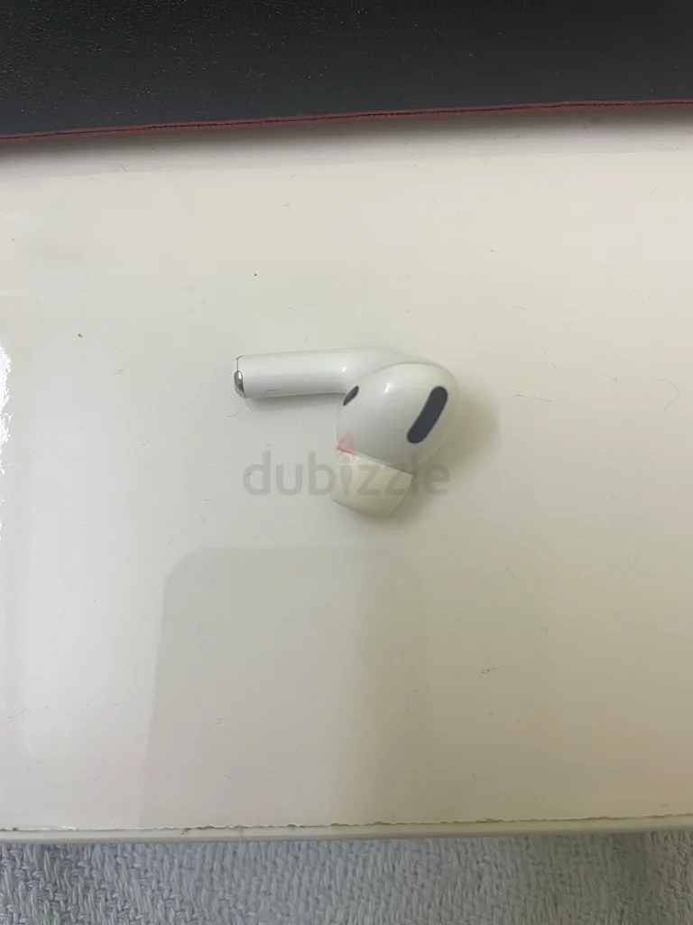 Apple AirPod pro only left Bud63196634652931111