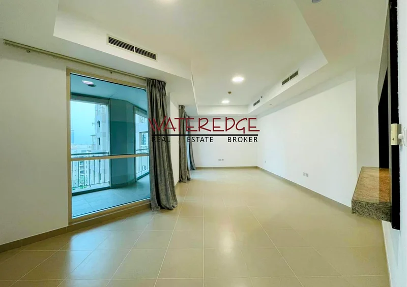 Full canal and sunset view II Ready62937618767874114