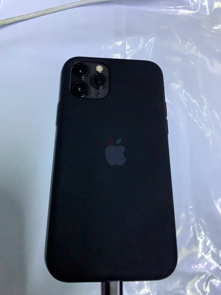 iPhone 11 Pro63215875776513111