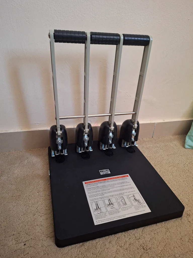 دباس يدوي عالي الجودة لاحتياجات التجميع بالجملة! دباس كهربائي بـ 4 فتحات KW-triO 954 دباس قوي63258139194881111