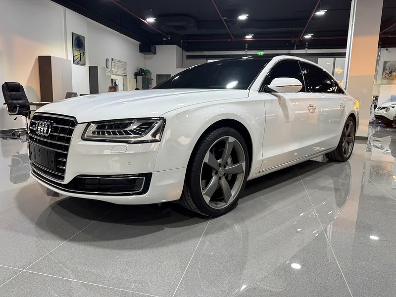 اودي A8 V 663406921143171112