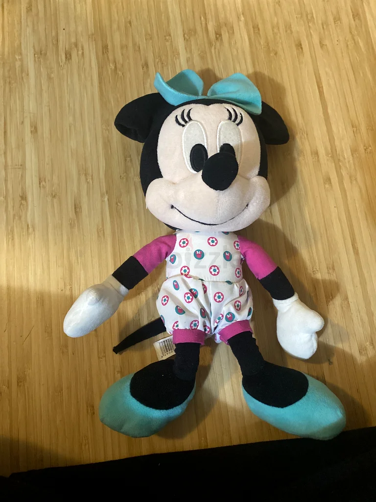 Adorable Minnie Mouse Plush Toy for Your Little One!632048560166421126