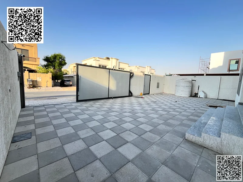 Luxury villa for sale in Al Mowaihat 3, ground floor, first floor, and roof.  We offer you the opportunity to own a luxury villa in Al Mowaihat 3, dis63870034734211112