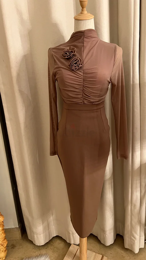 تنورة زينة زكي63240124436099111