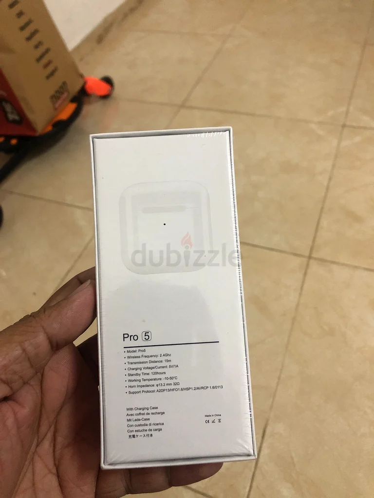 Headset and wireless charger power bank63221852916738112