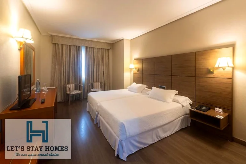 Premium Hotel Room I No Kitchen I Free Laundry I Monthly Payment I Luxurious Stay63168980273409112