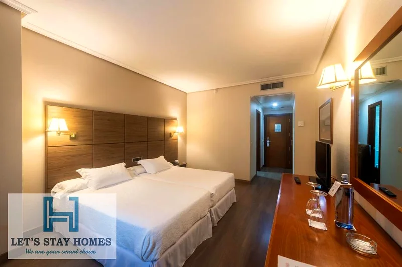 Premium Hotel Room I No Kitchen I Free Laundry I Monthly Payment I Luxurious Stay63168980273409111