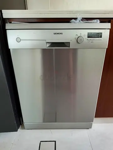 Siemens Dishwasher Two Rack With Excellent Condition Like New With Manual Papers available