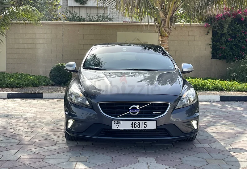 GCC VOLVO_ V40 R Design 2014 Full Option IN Good Condition63222806229378119